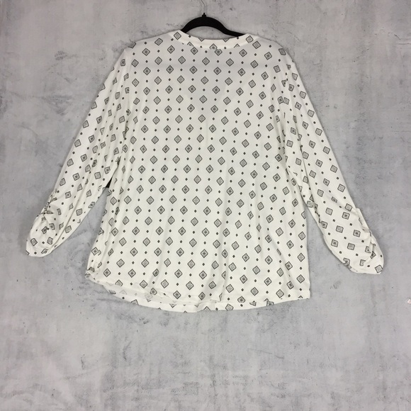 Lily Morgan NEW Quarter Zip Top Sz XL V Neck Roll Tab Sleeves Cream Print - Picture 3 of 11